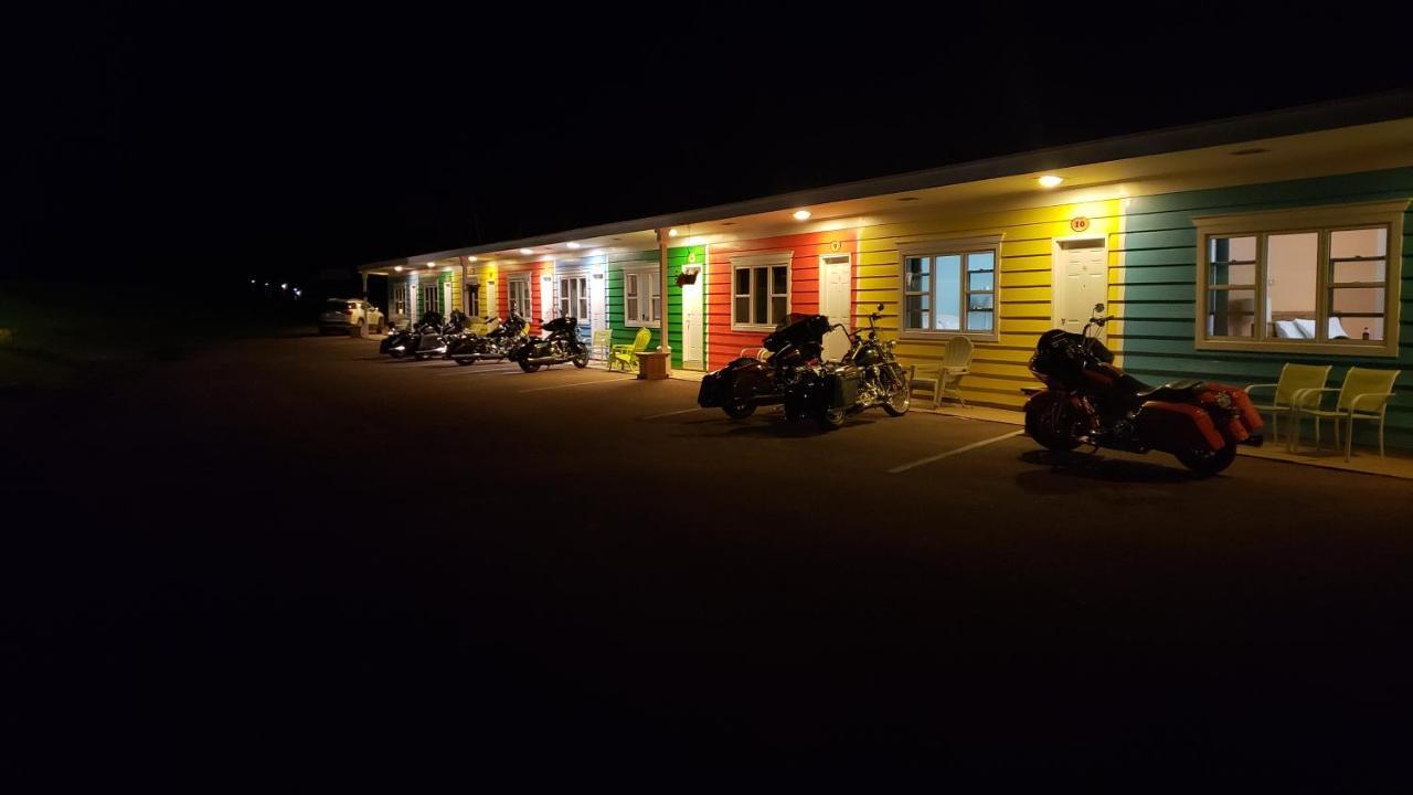Cornerstone Motel Chéticamp Extérieur photo