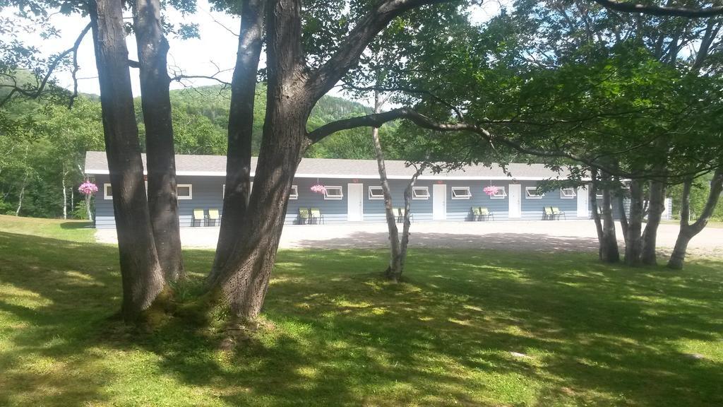 Cornerstone Motel Chéticamp Extérieur photo